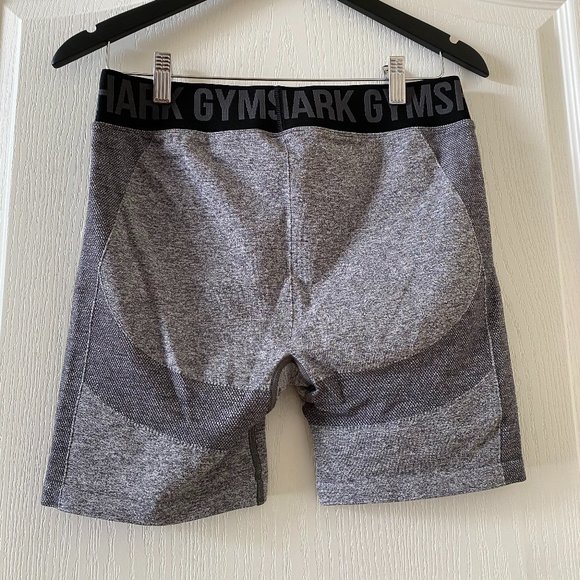 GYMSHARK Flex Shorts - Black/Grey - Picture 2 of 4